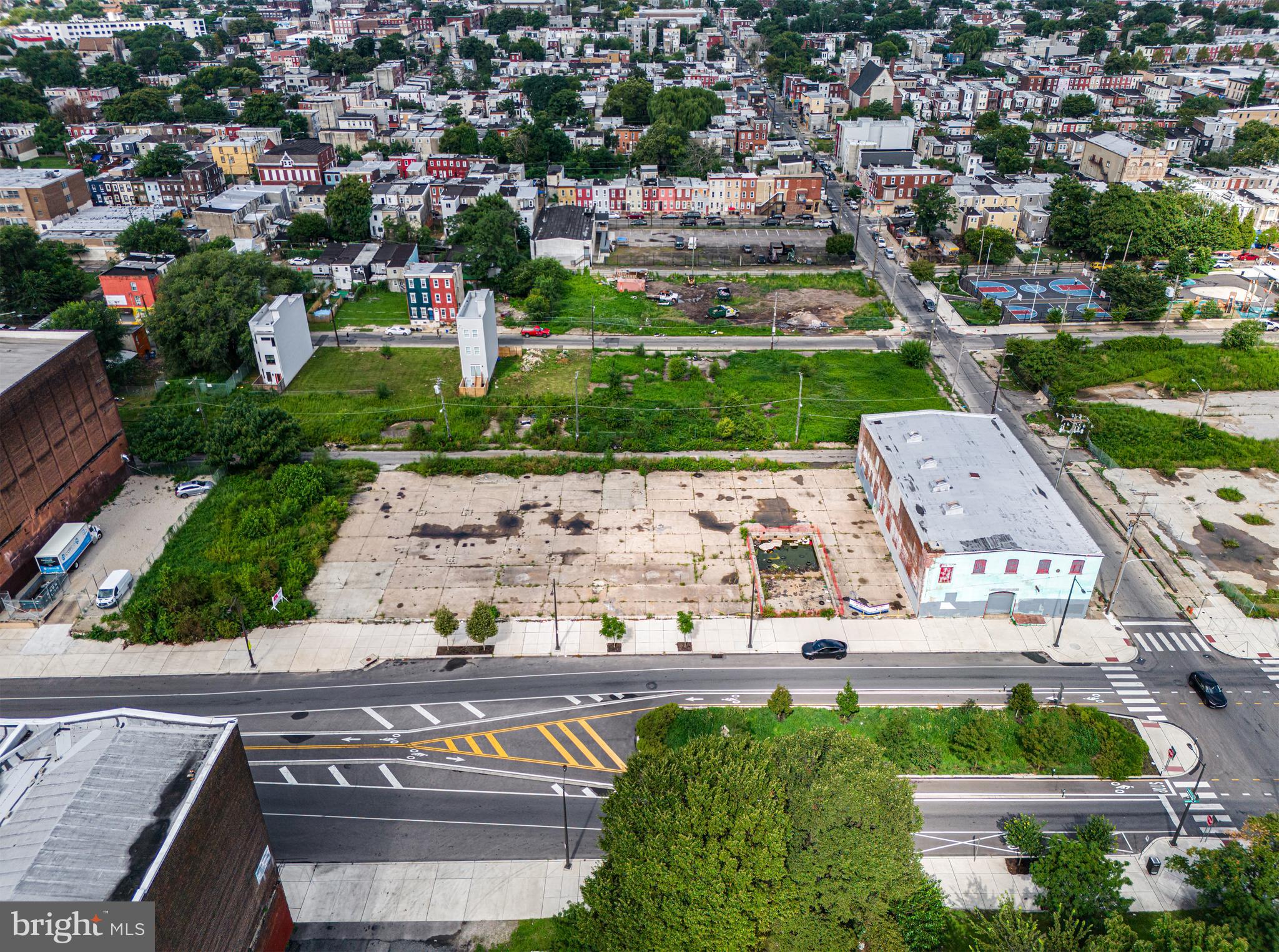 WEST KENSINGTON - Commercial Sale