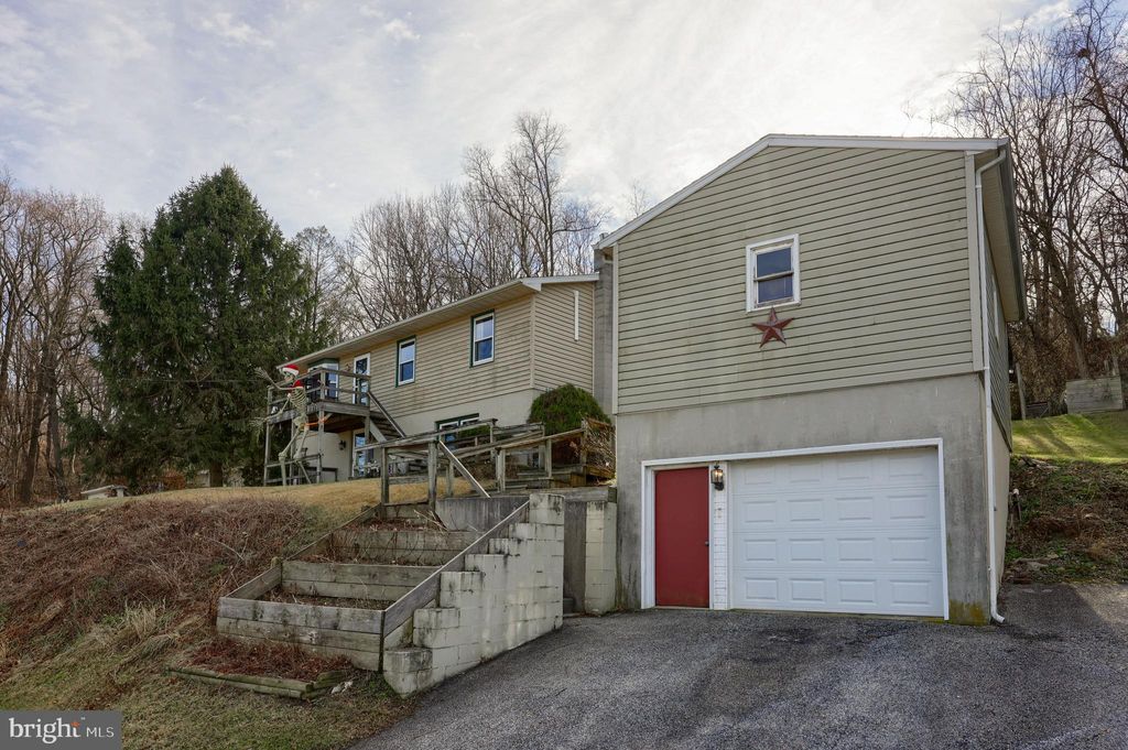 Photo of 260 Valley Road, CONESTOGA, PA 17516 (MLS # PALA2062378)