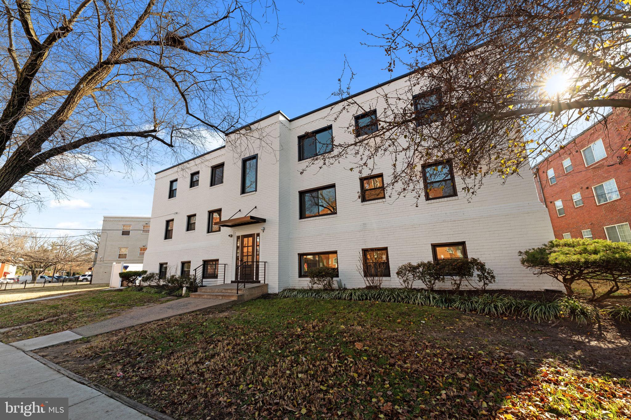 649 NOTABENE DRIVE 12