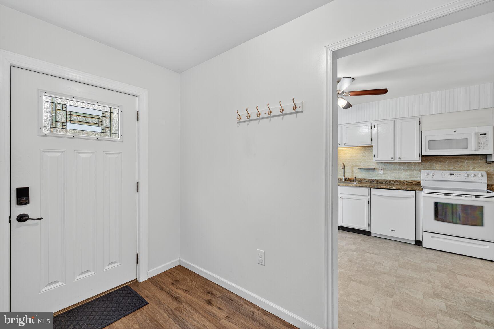 MOUNTAIN VILLAGE - Residential Lease