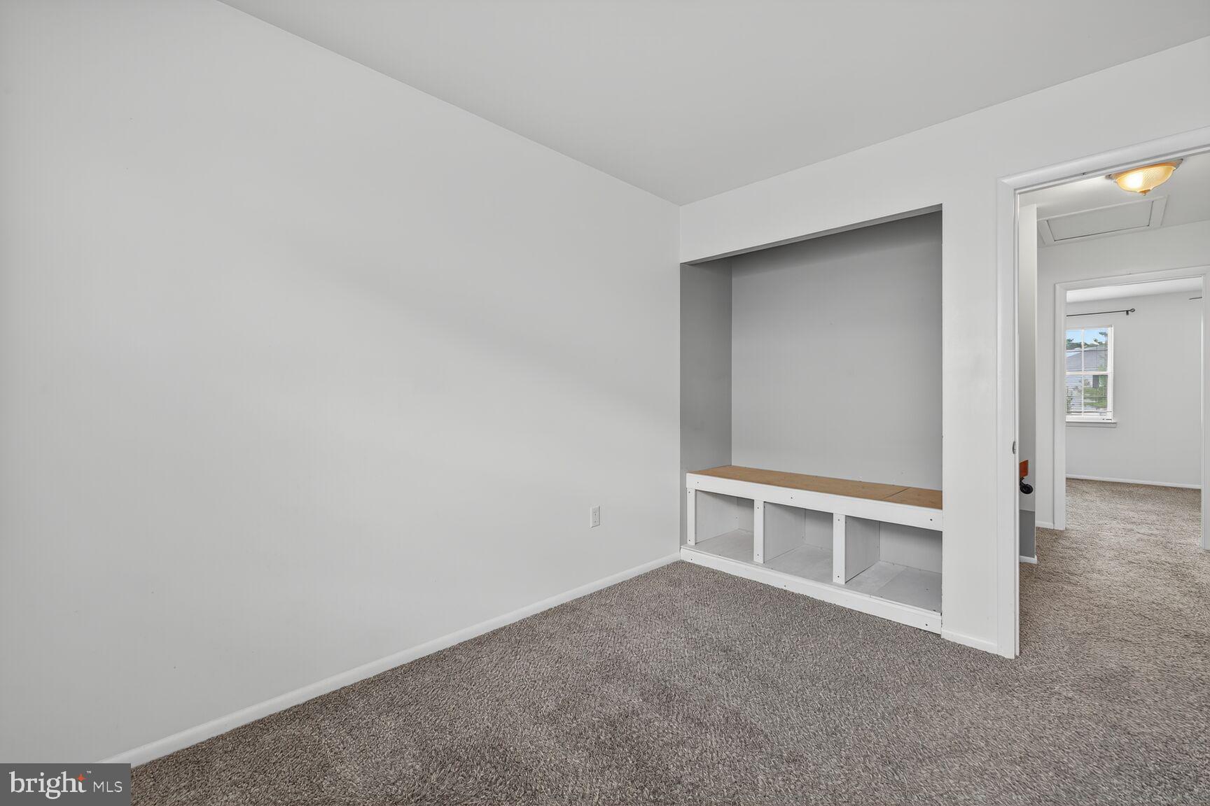 MOUNTAIN VILLAGE - Residential Lease