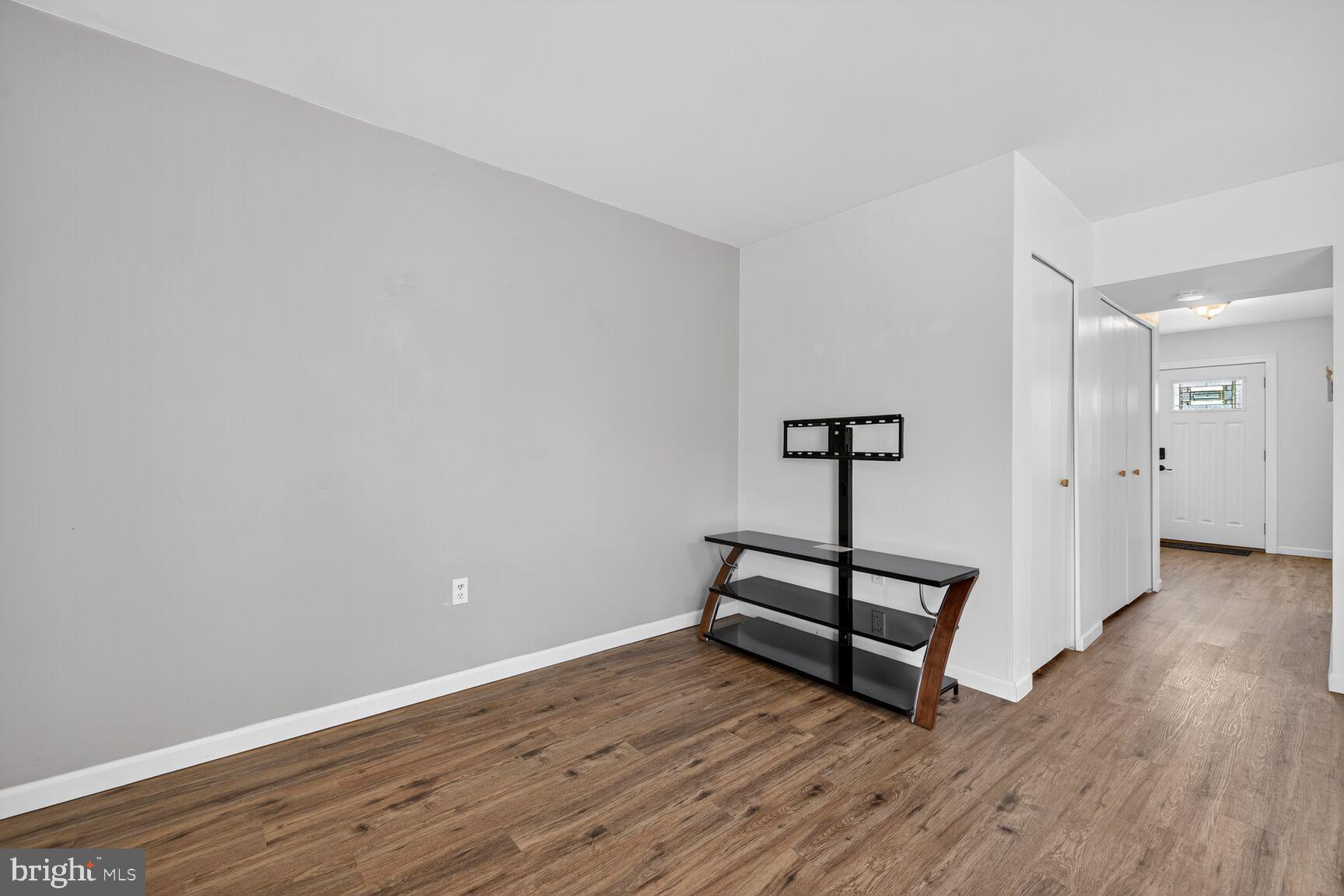 MOUNTAIN VILLAGE - Residential Lease