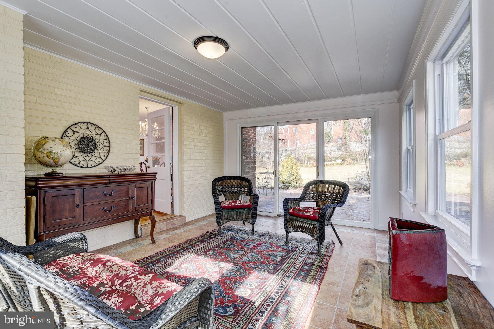 COUNTRY CLUB PARK - Residential