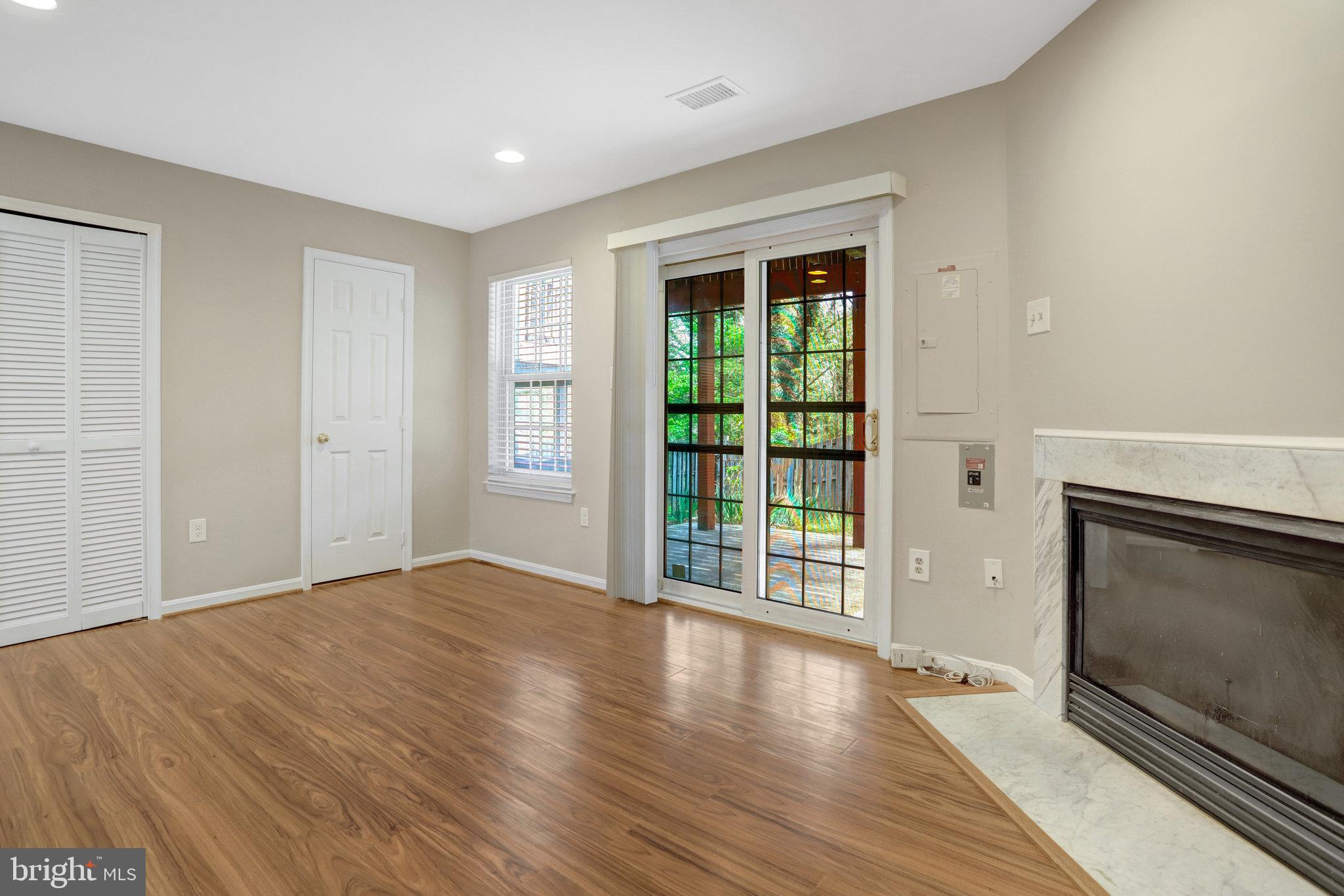 ROSECROFT TERRACE II - Residential