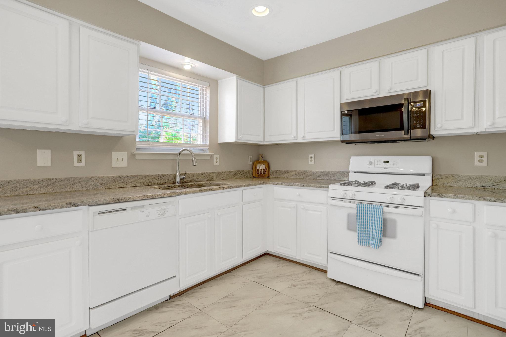 ROSECROFT TERRACE II - Residential