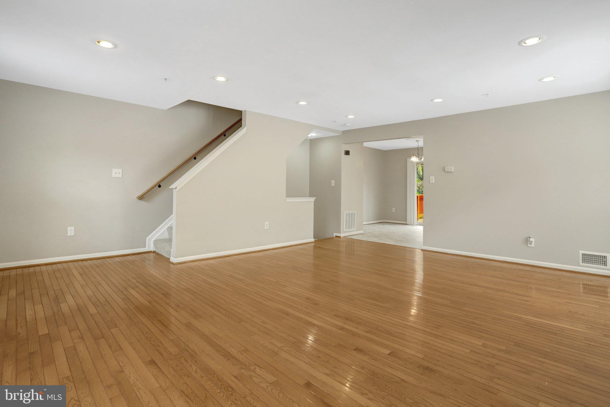 ROSECROFT TERRACE II - Residential