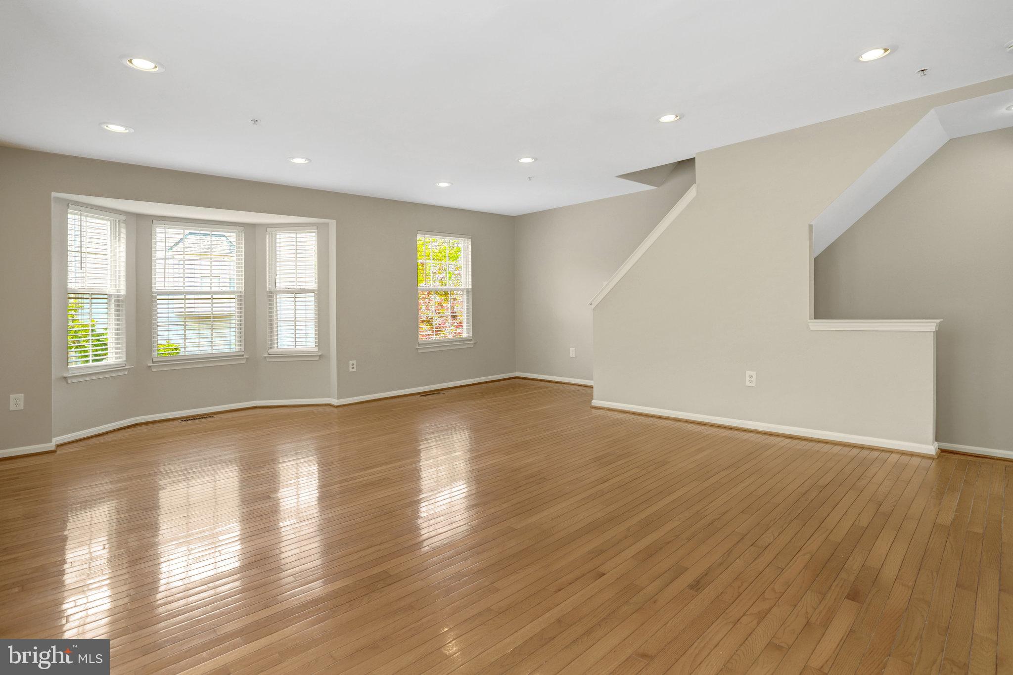 ROSECROFT TERRACE II - Residential