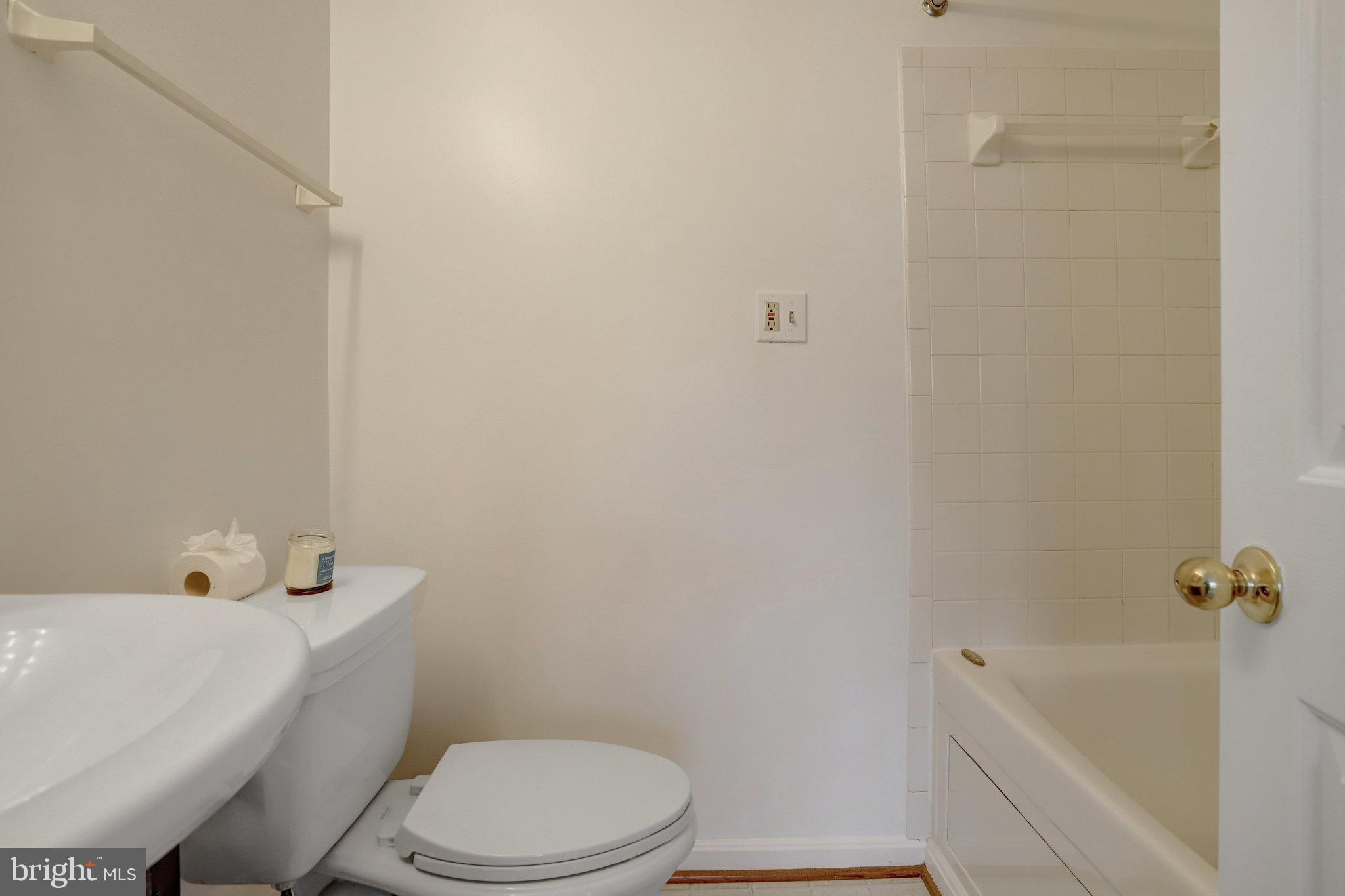 ROSECROFT TERRACE II - Residential