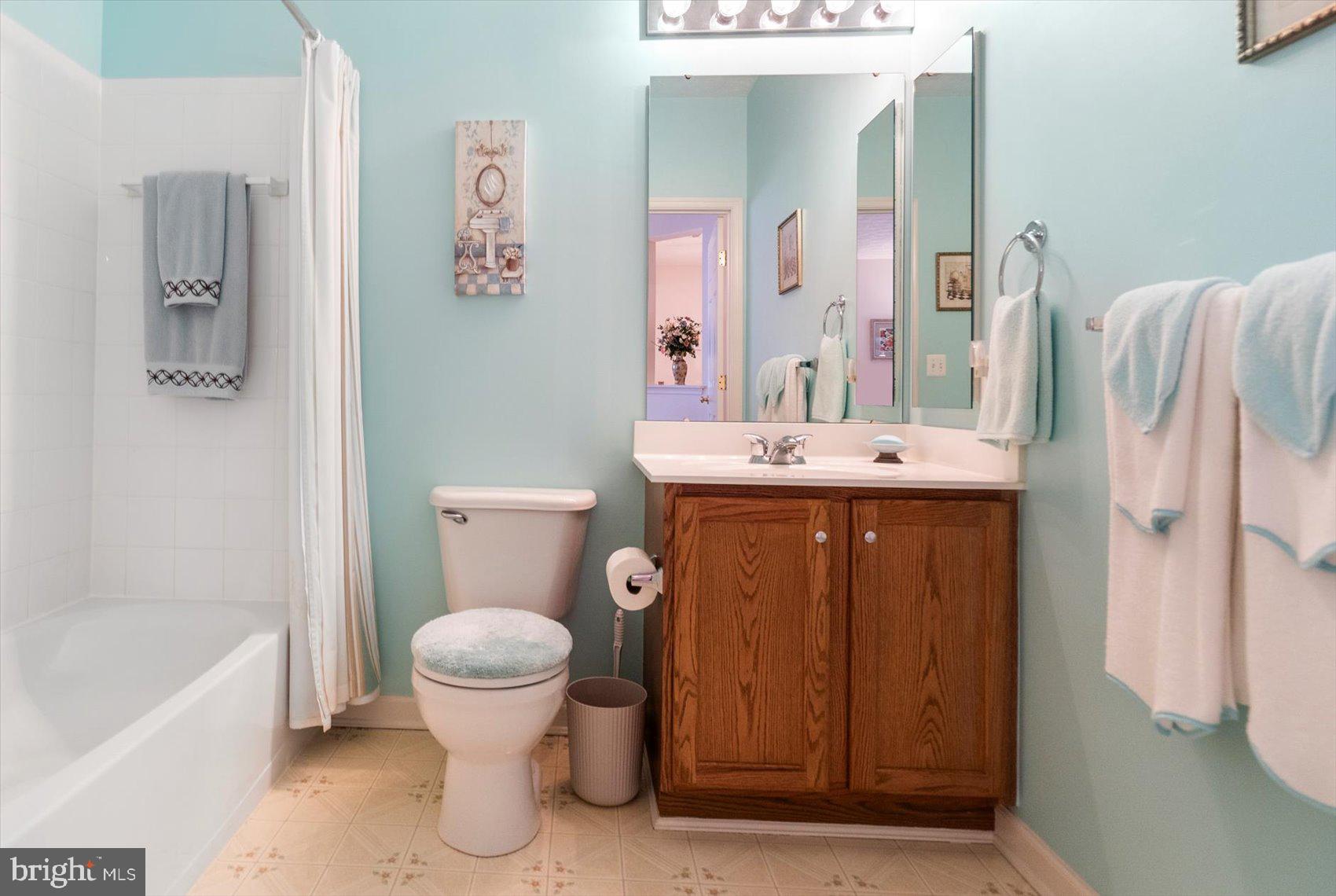 WINDSOR AT PERRY HALL FARMS - Residential