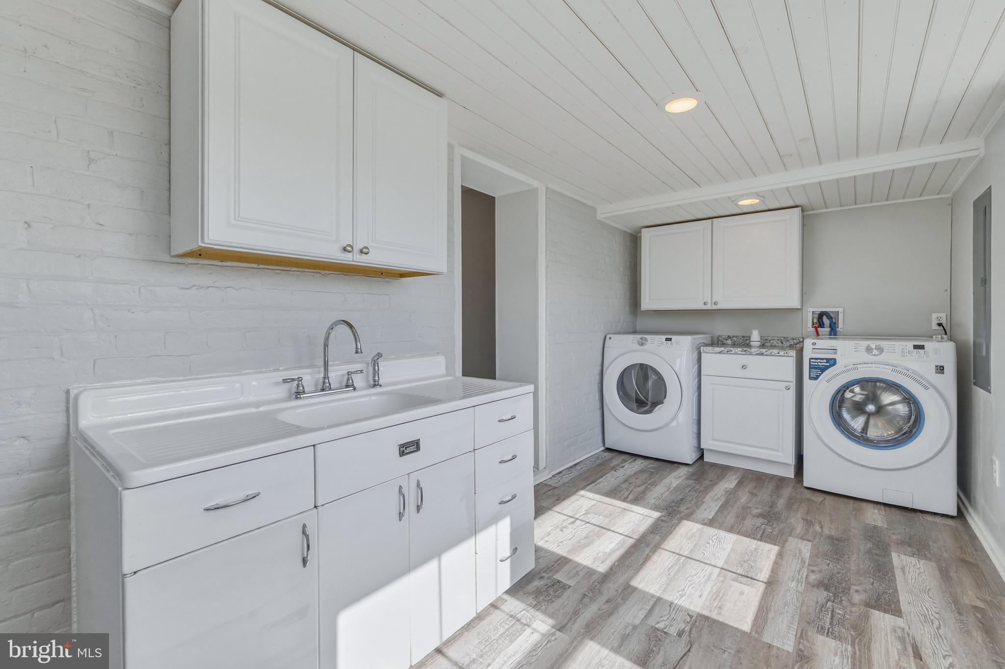 TOWN OF STANLEY - Residential