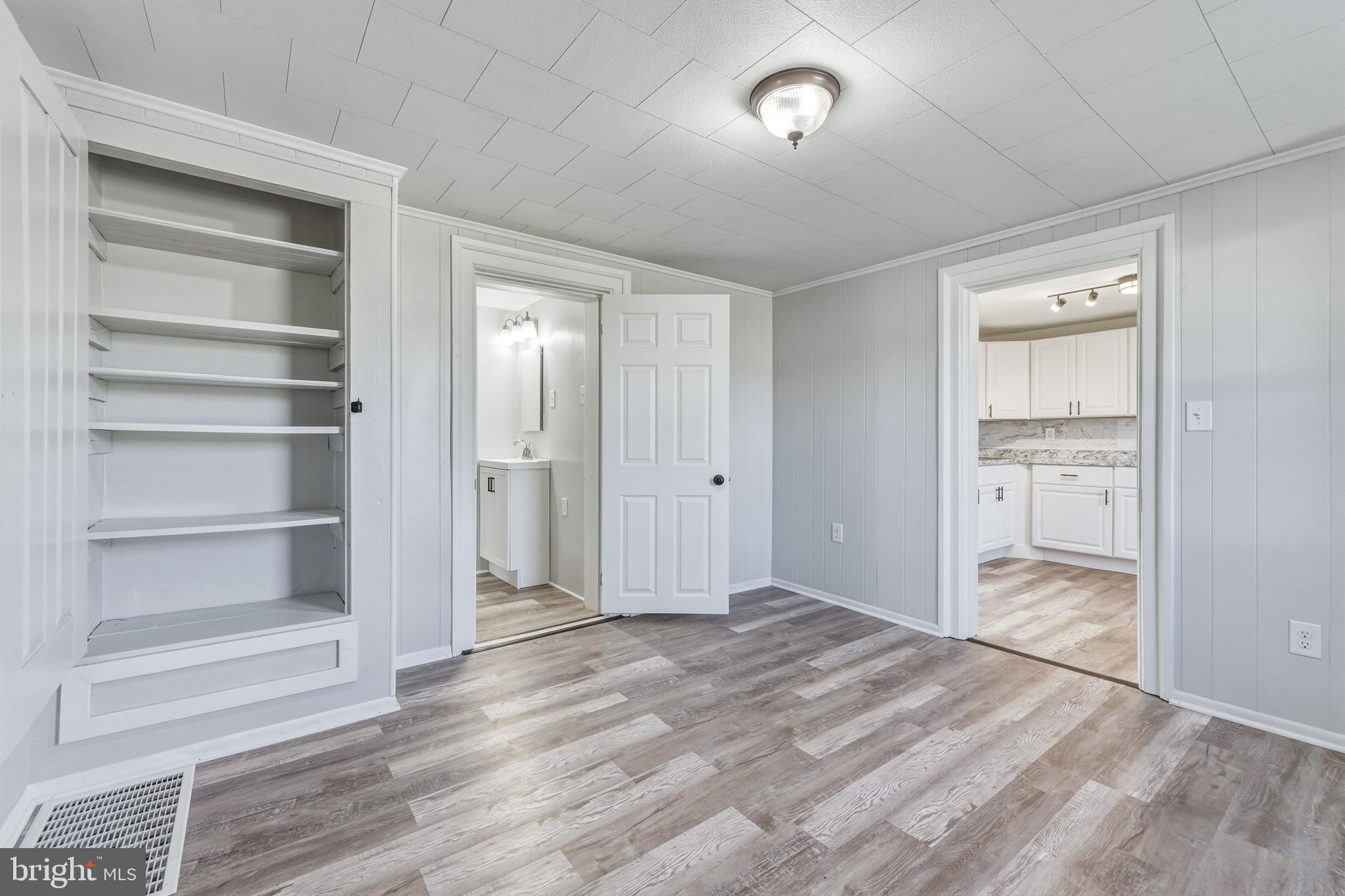 TOWN OF STANLEY - Residential