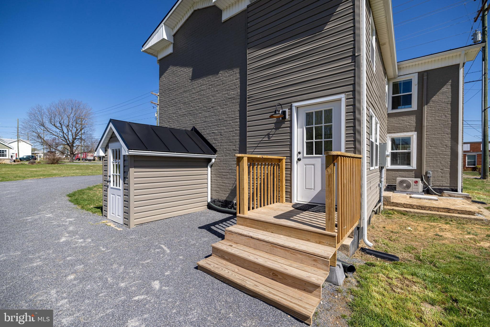 TOWN OF STANLEY - Residential