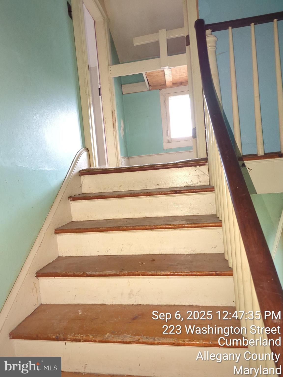 WEST SIDE - Commercial Sale