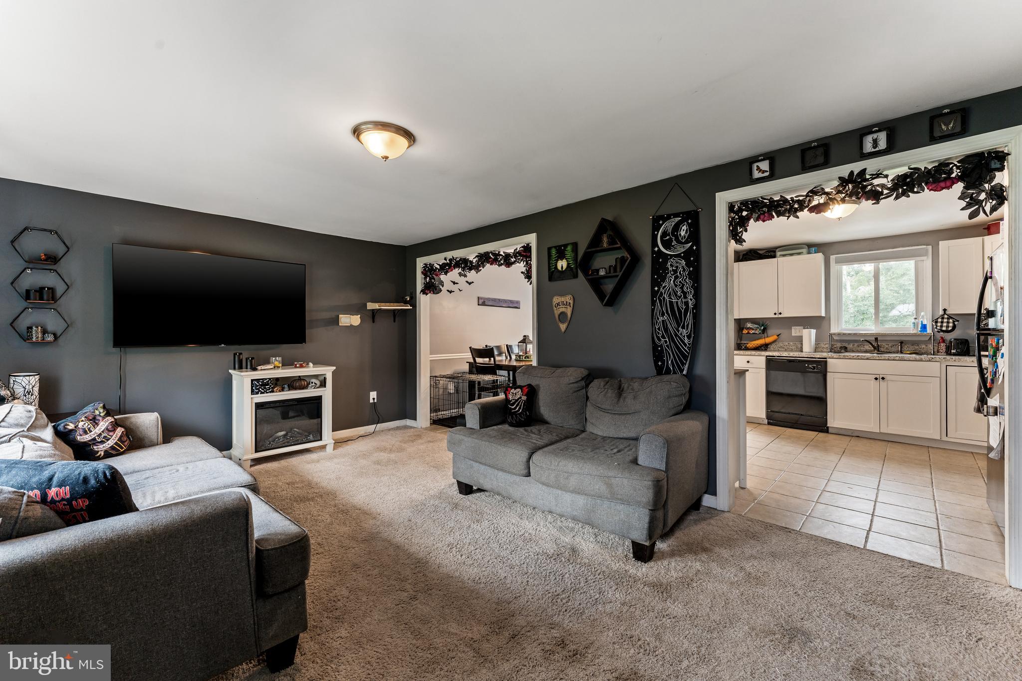 5913 MAPLE DRIVE