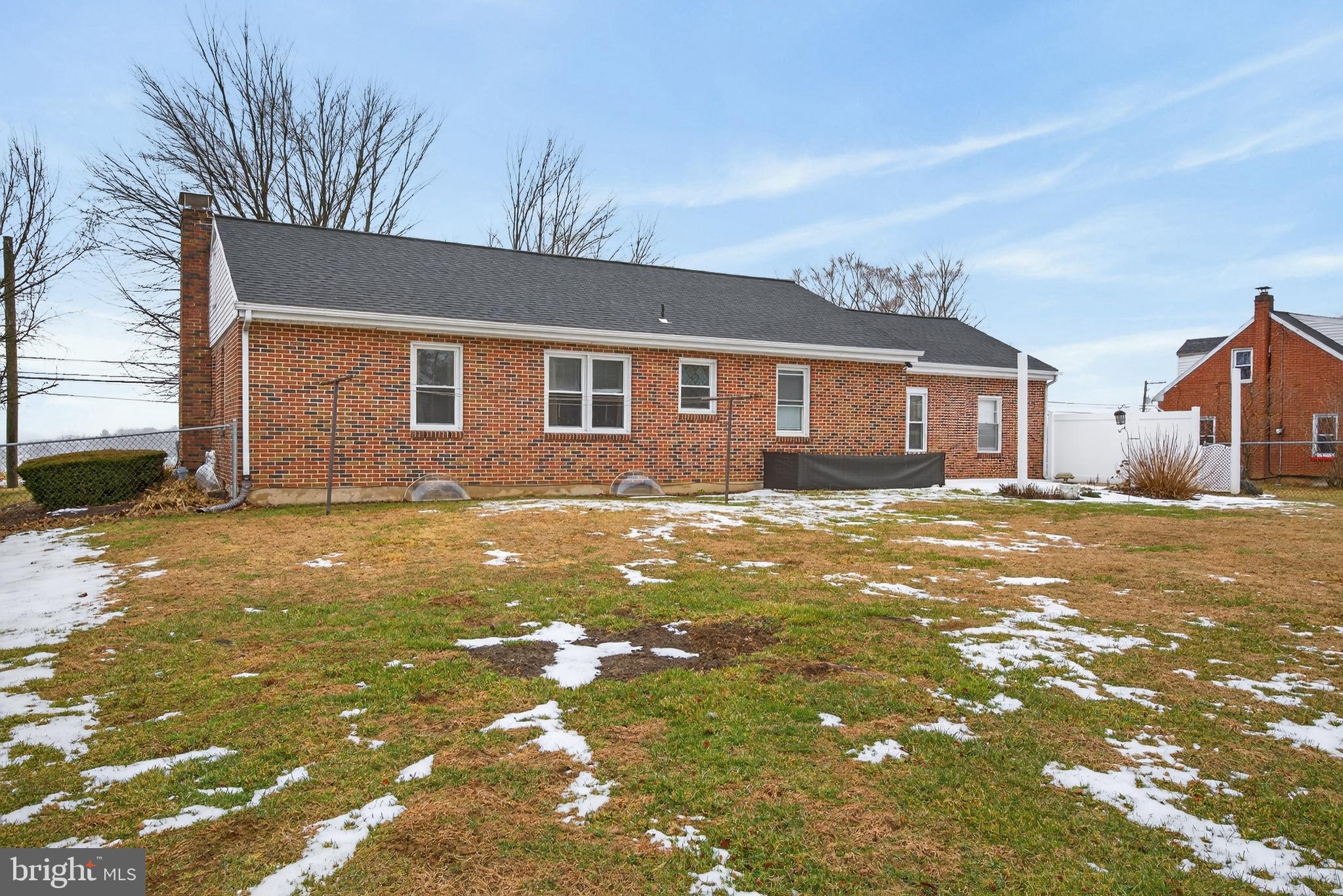 MANOR RIDGE - Residential