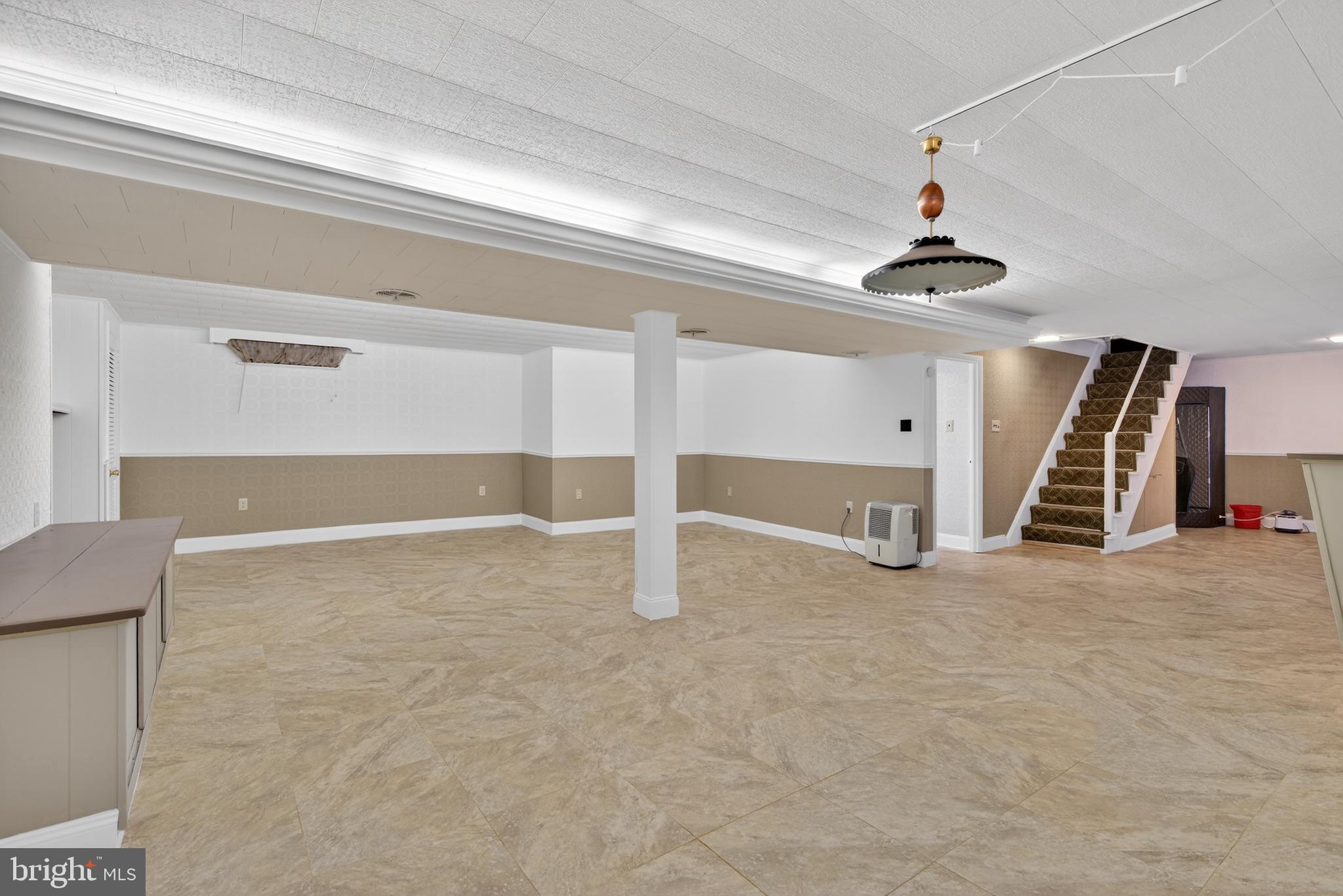 MANOR RIDGE - Residential