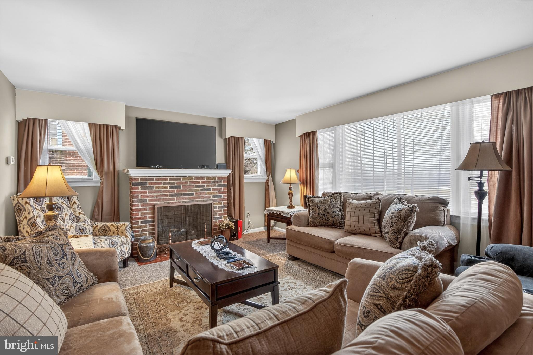 MANOR RIDGE - Residential