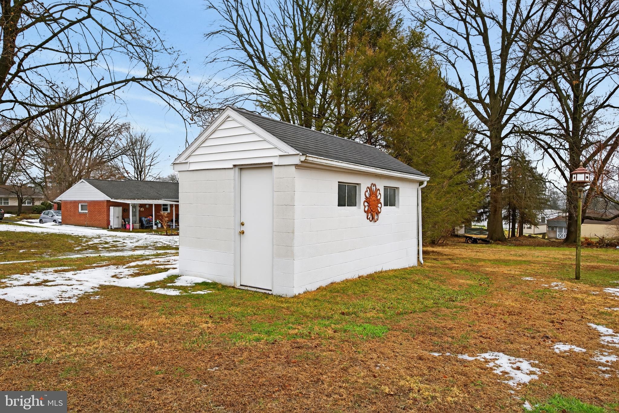 MANOR RIDGE - Residential