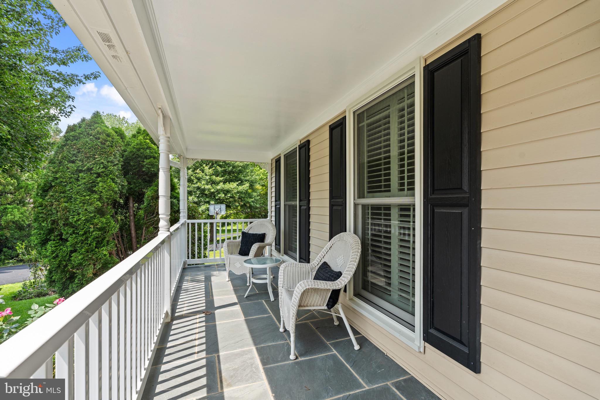 6171 OTTER RUN COURT