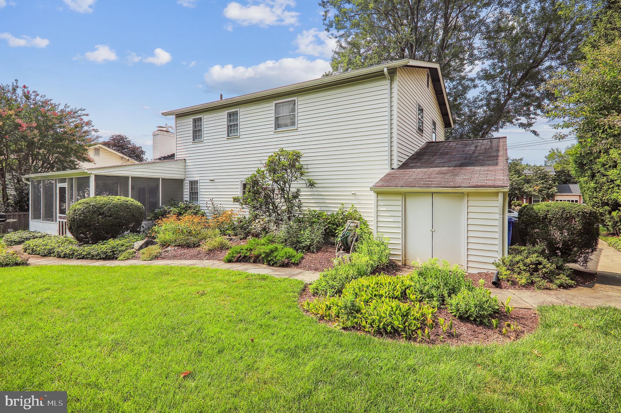 REGENCY ESTATES - Residential