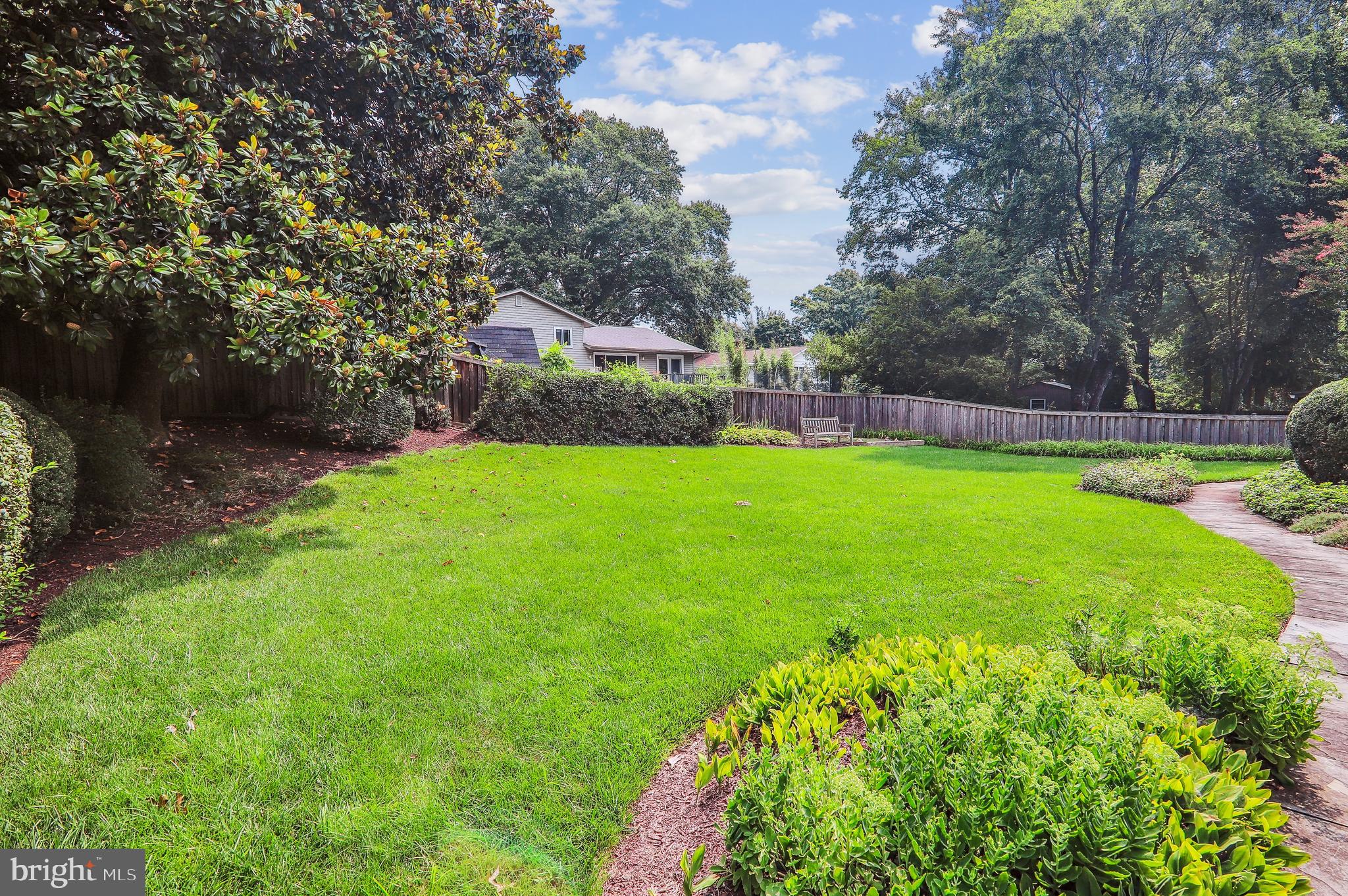 REGENCY ESTATES - Residential