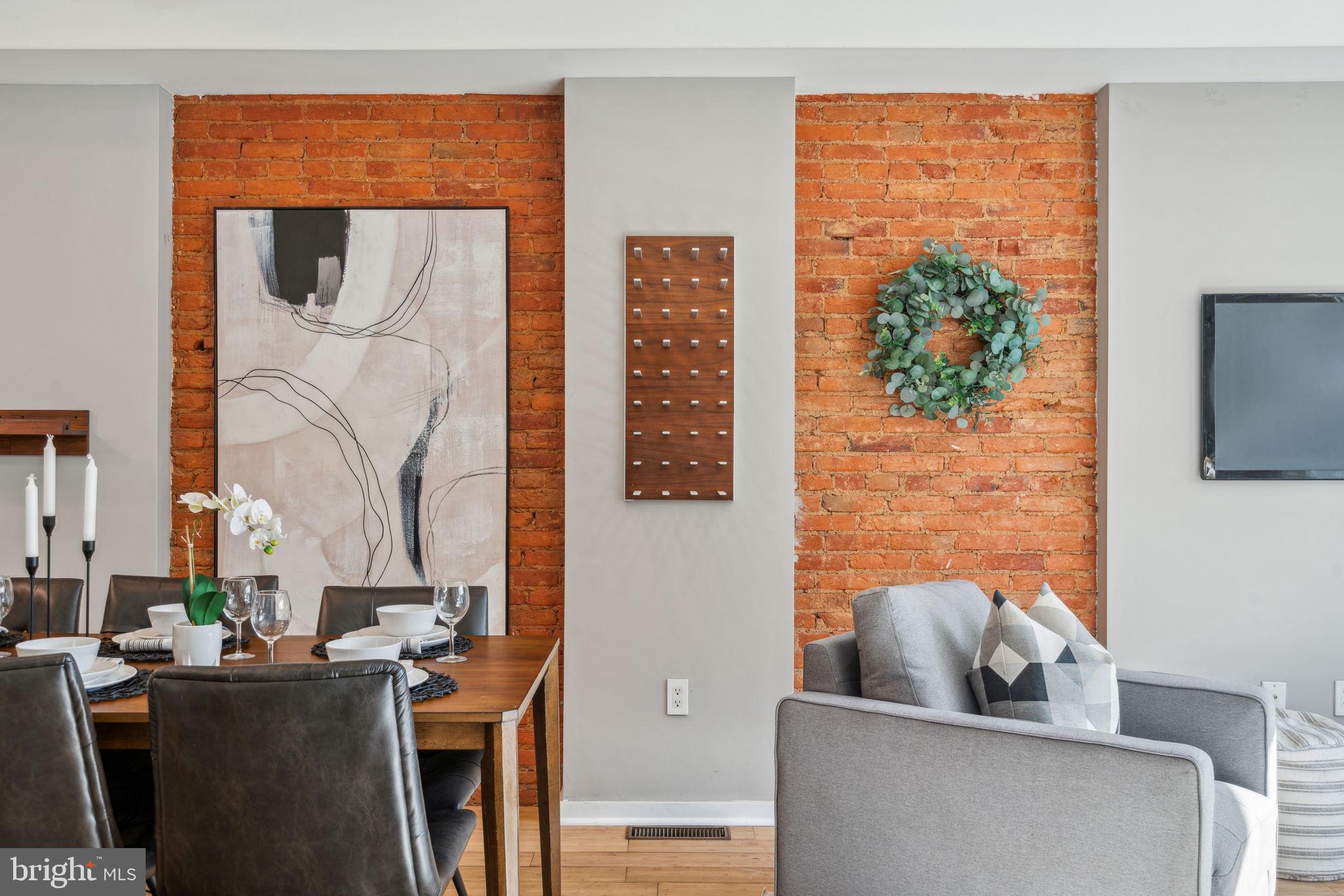 FAIRMOUNT - Residential