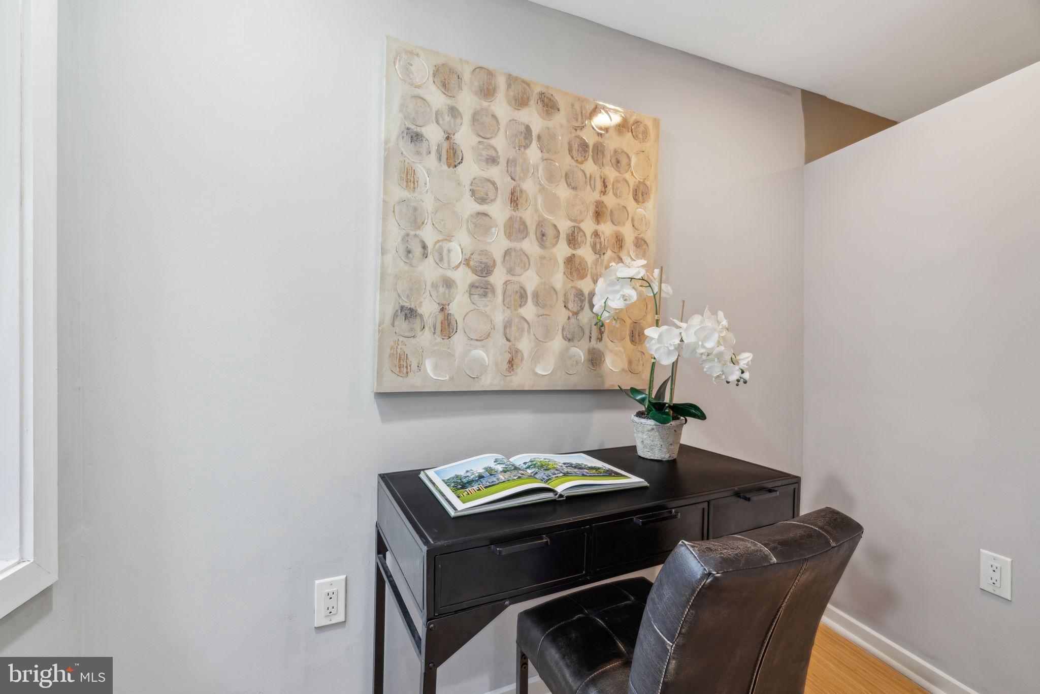 FAIRMOUNT - Residential