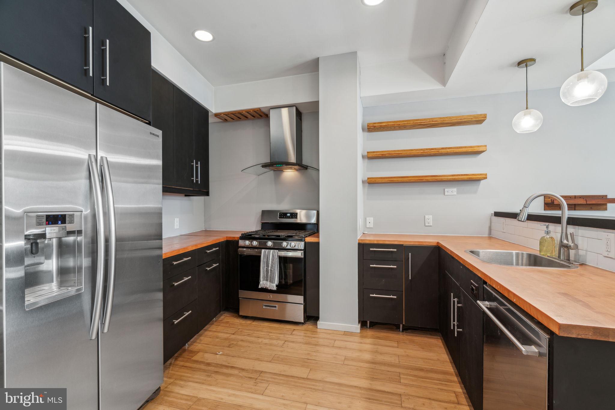 FAIRMOUNT - Residential