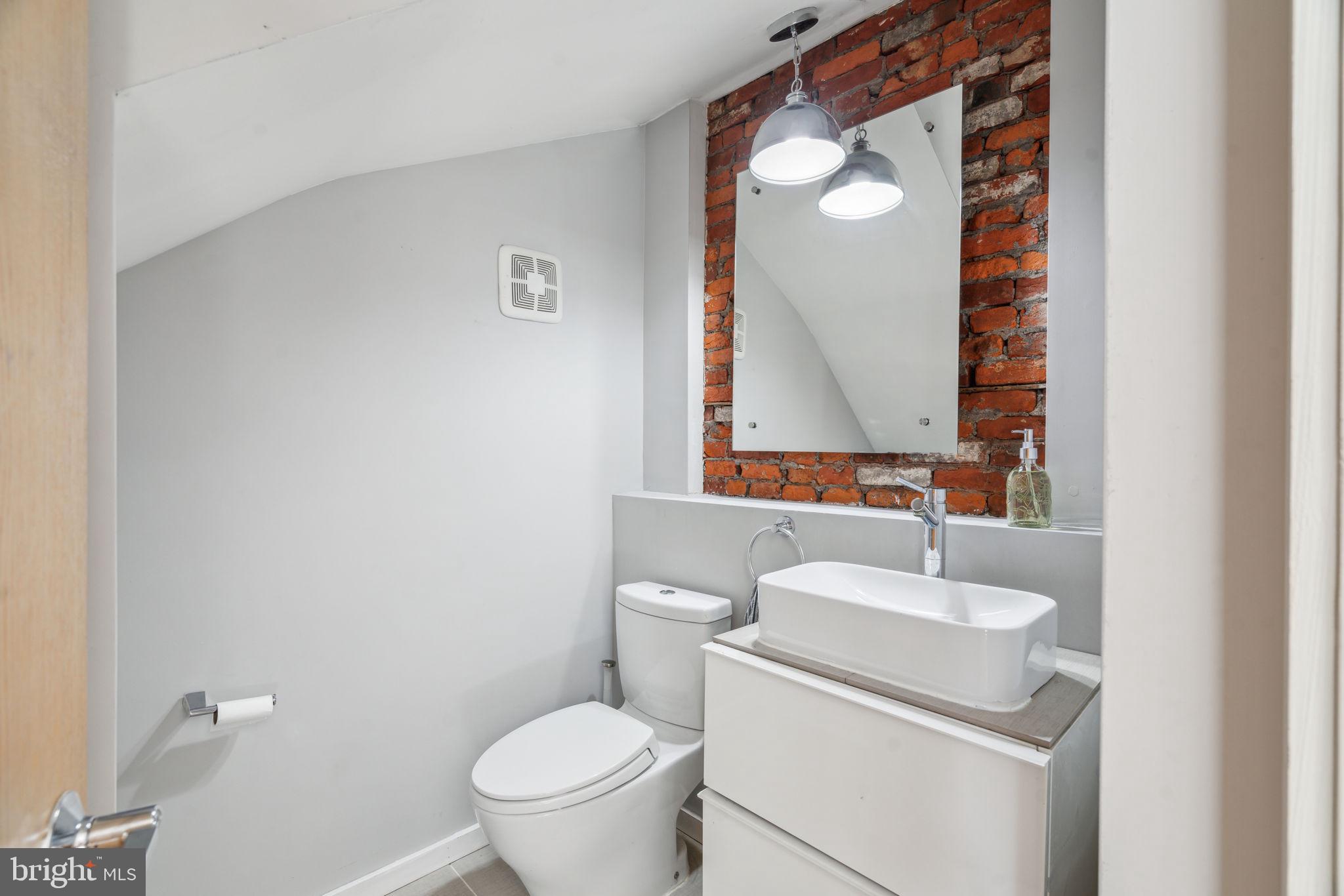 FAIRMOUNT - Residential