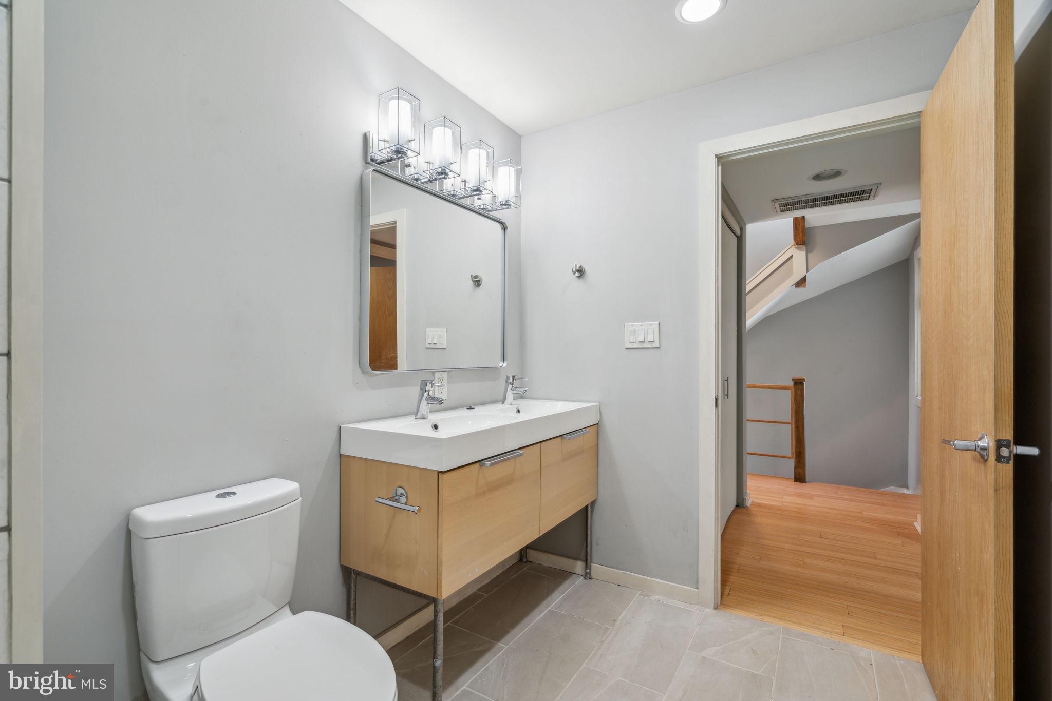 FAIRMOUNT - Residential