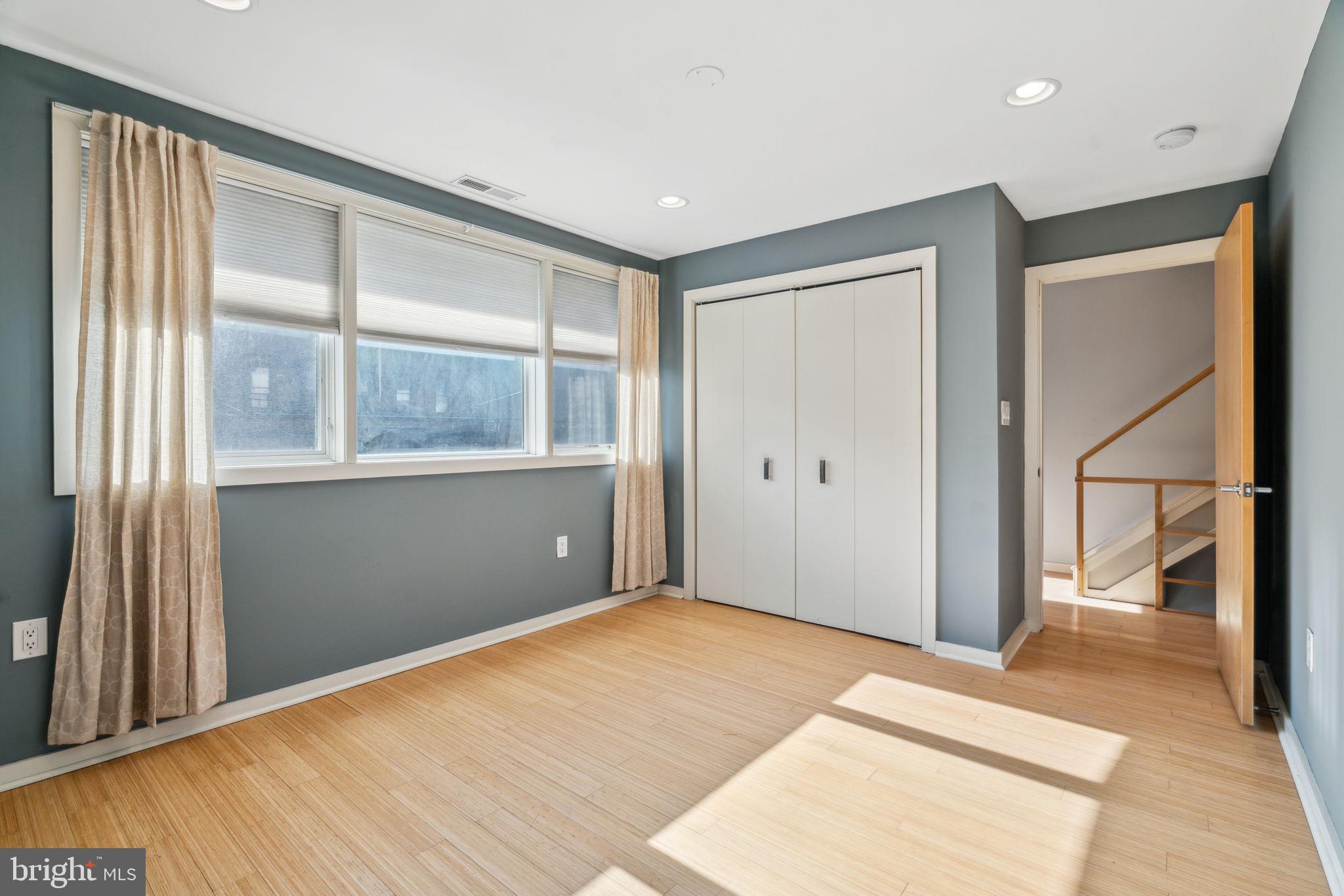 FAIRMOUNT - Residential