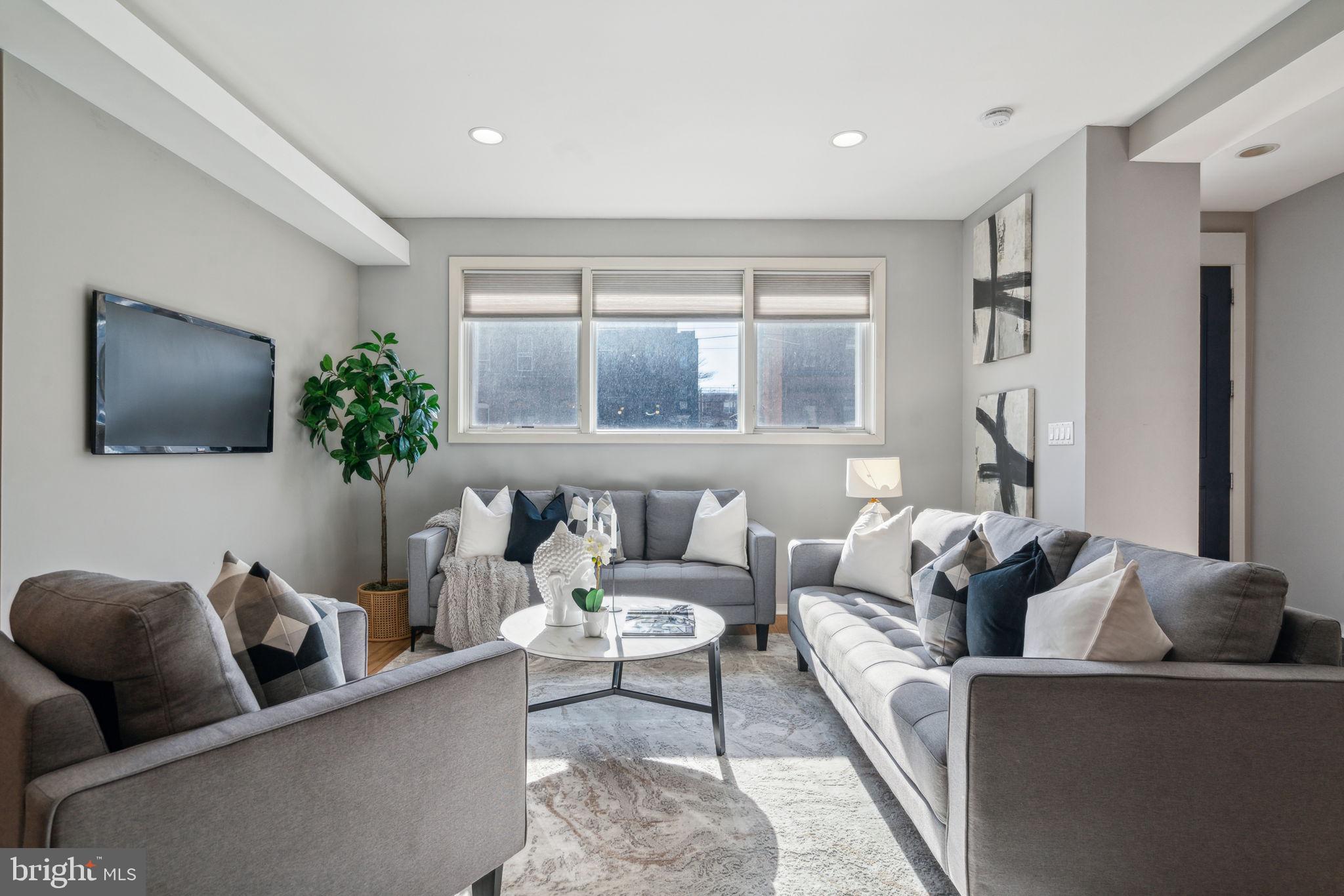 FAIRMOUNT - Residential