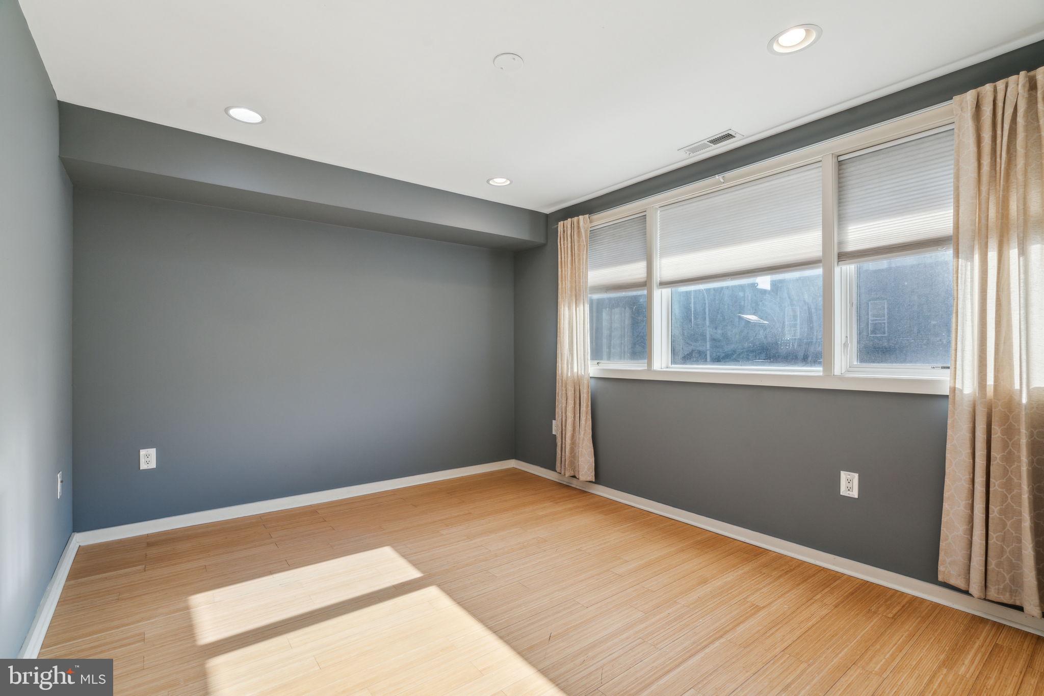 FAIRMOUNT - Residential