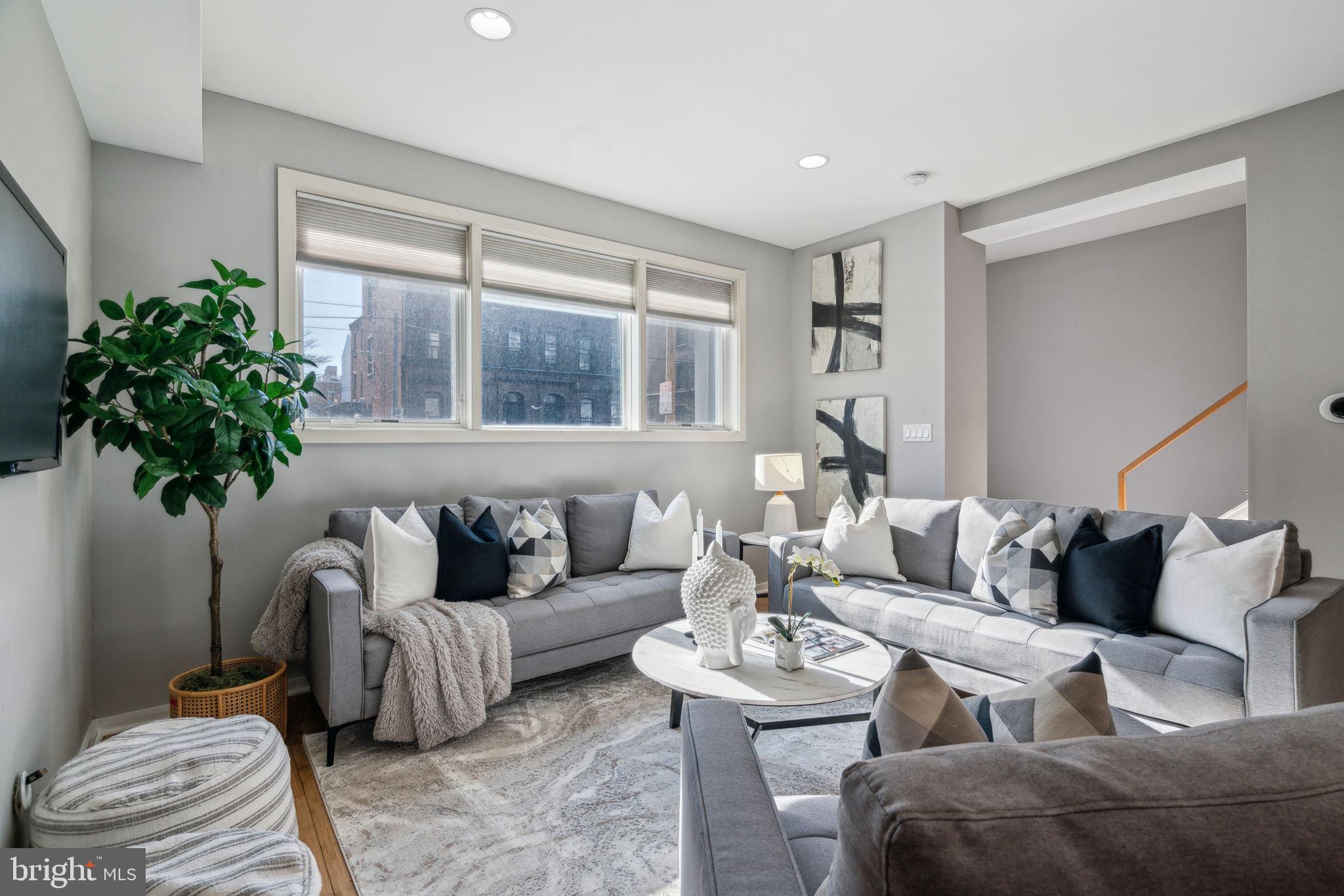 FAIRMOUNT - Residential