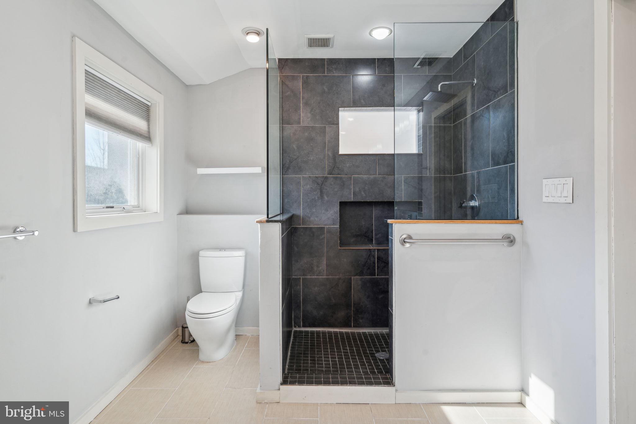 FAIRMOUNT - Residential