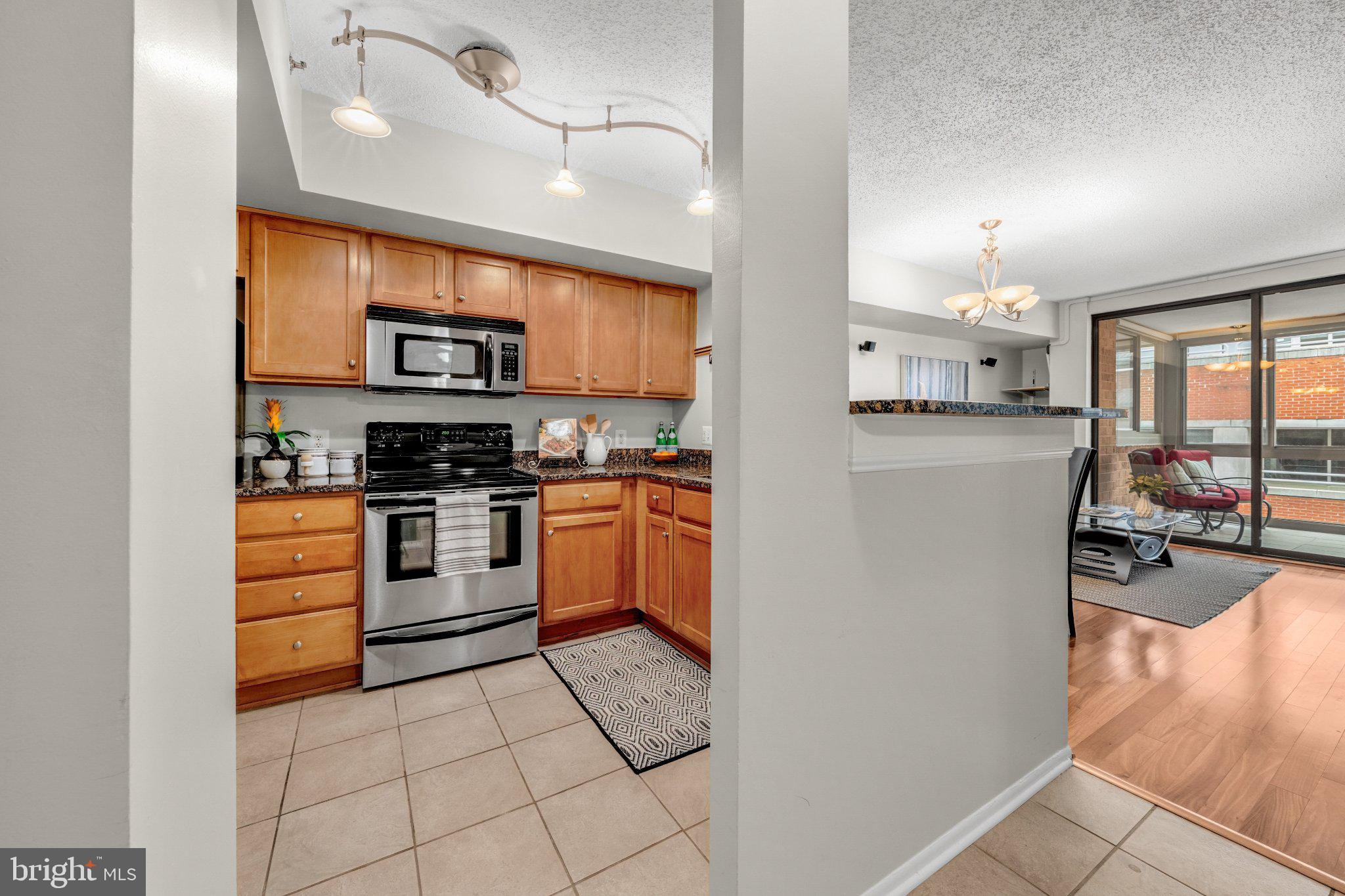 1001 N VERMONT STREET 905