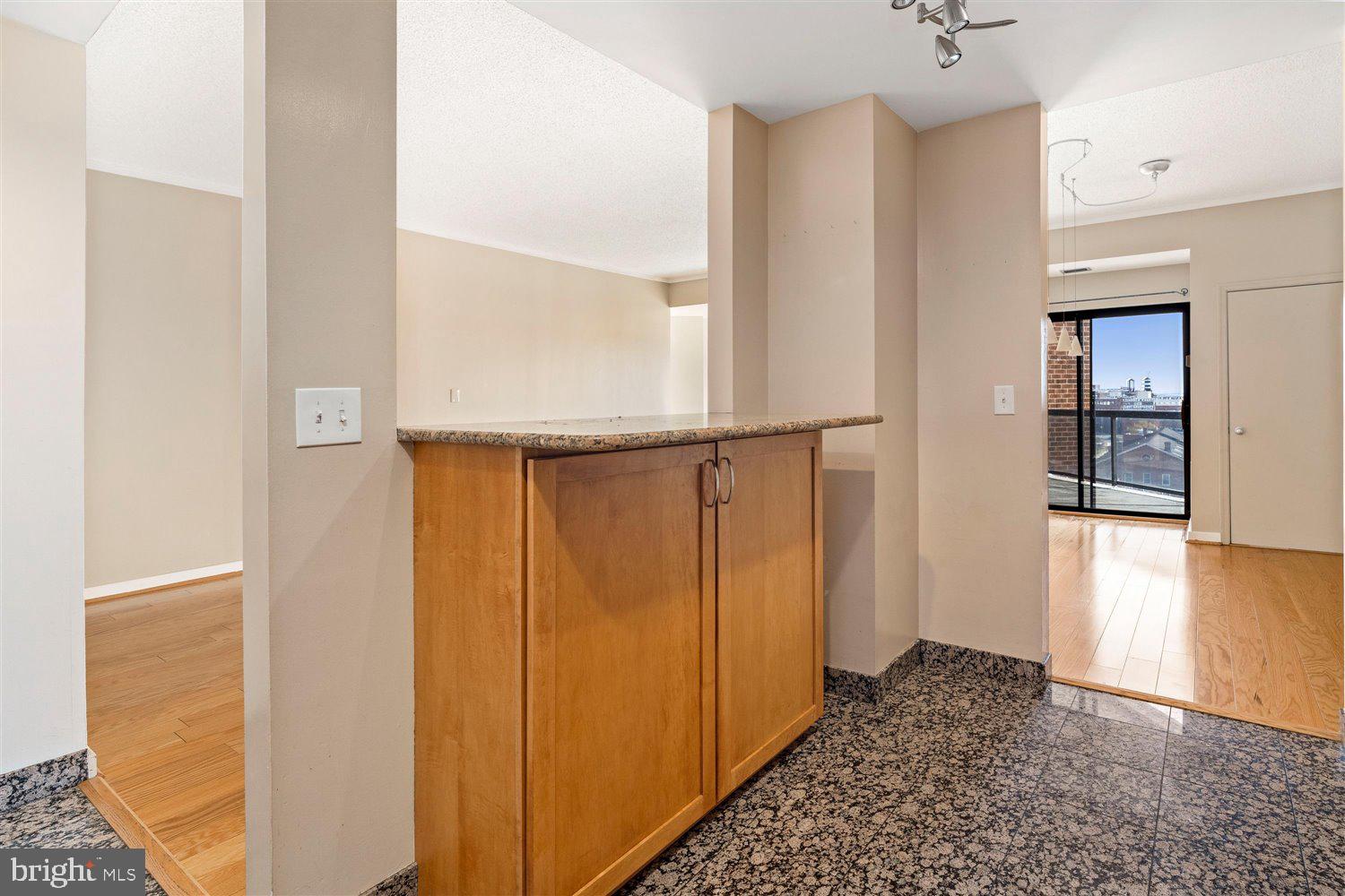 CANTON WATERFRONT - Residential