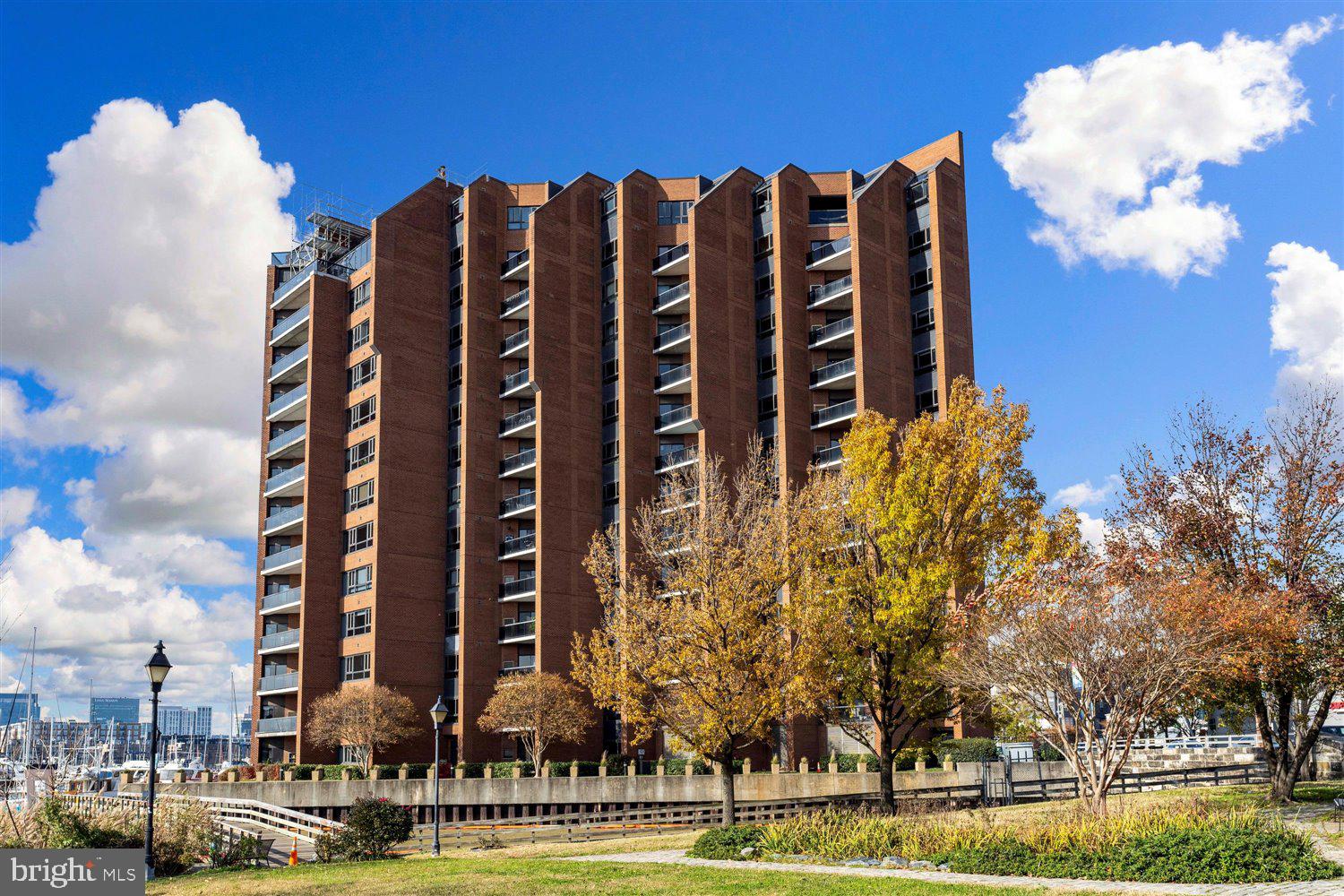 CANTON WATERFRONT - Residential