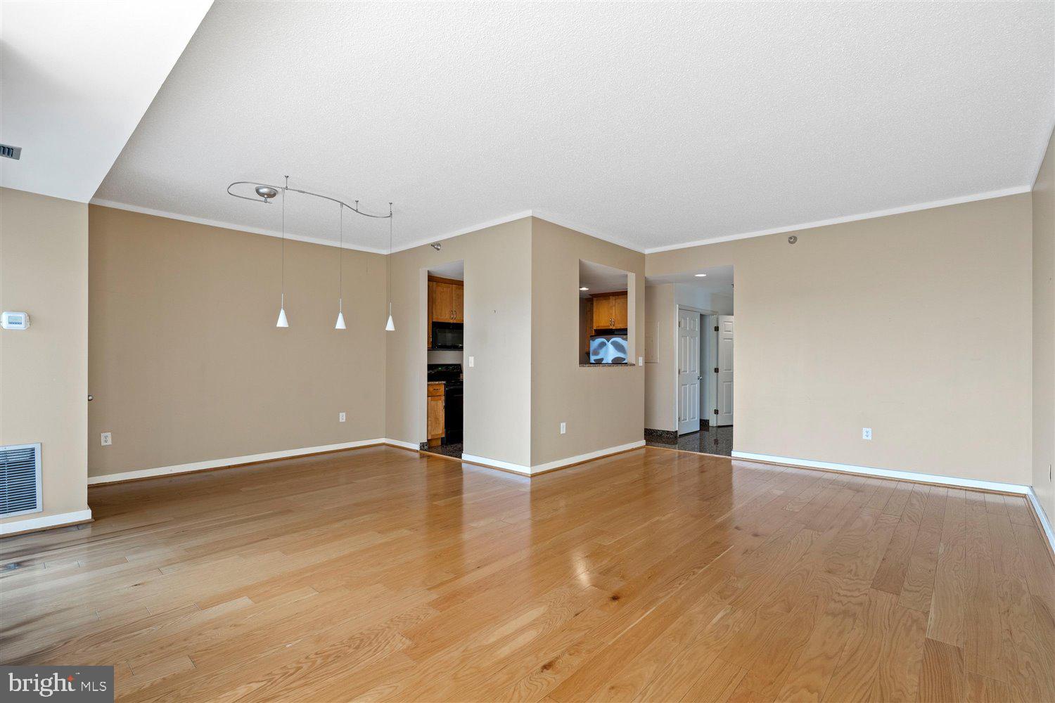 CANTON WATERFRONT - Residential