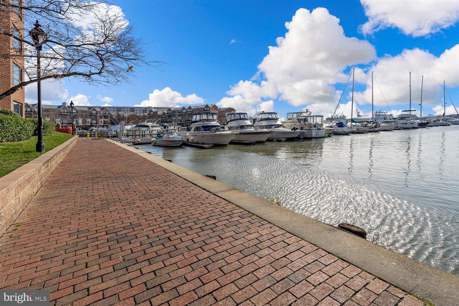 CANTON WATERFRONT - Residential