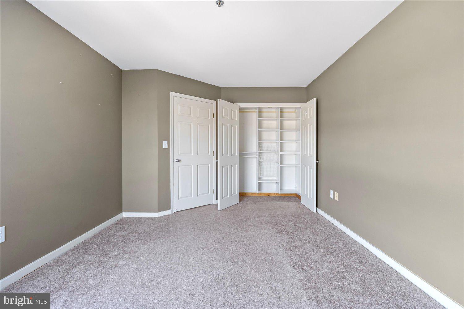 CANTON WATERFRONT - Residential