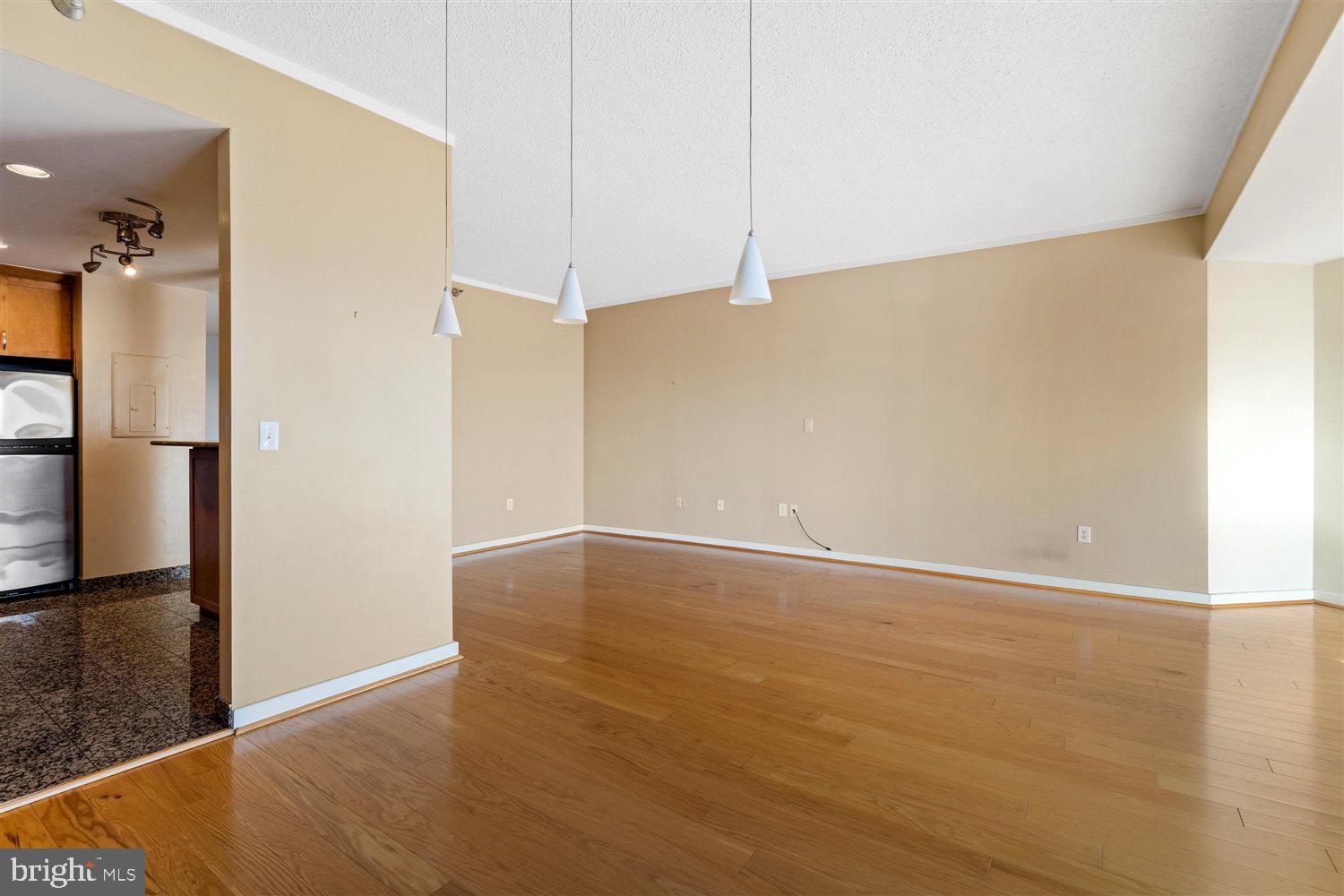 CANTON WATERFRONT - Residential