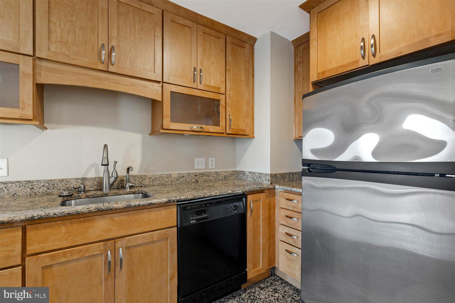 CANTON WATERFRONT - Residential