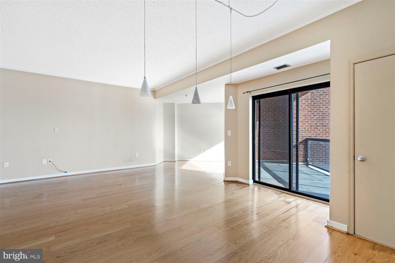 CANTON WATERFRONT - Residential