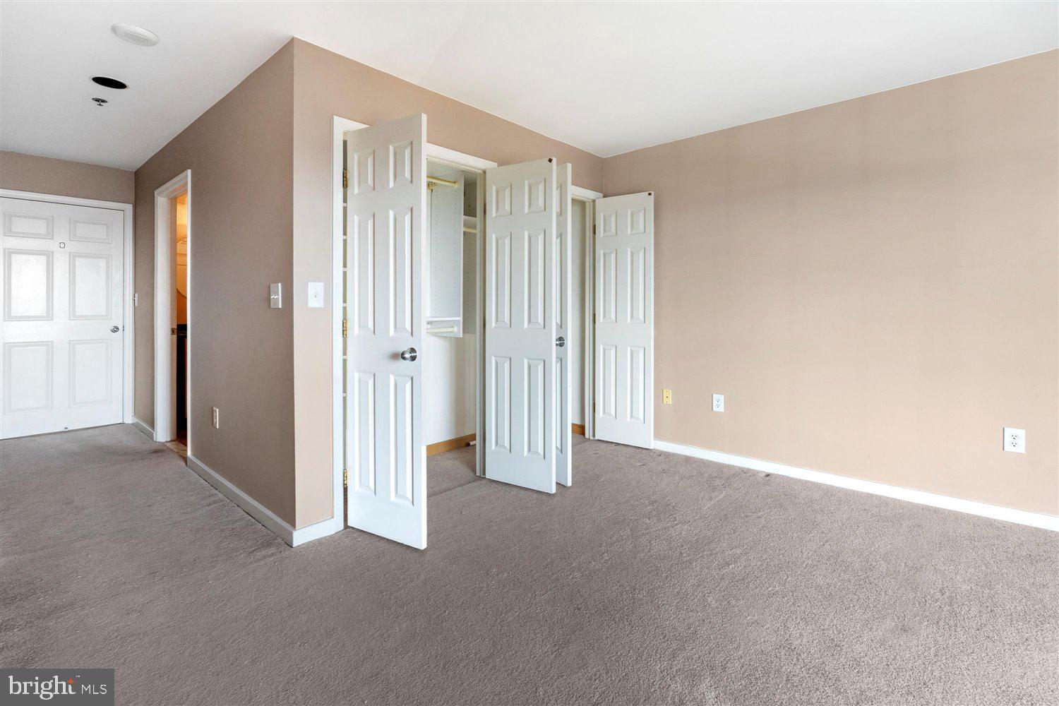 CANTON WATERFRONT - Residential