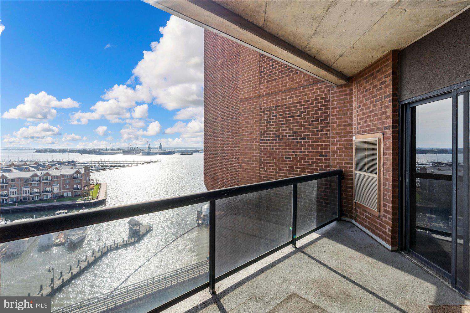 CANTON WATERFRONT - Residential