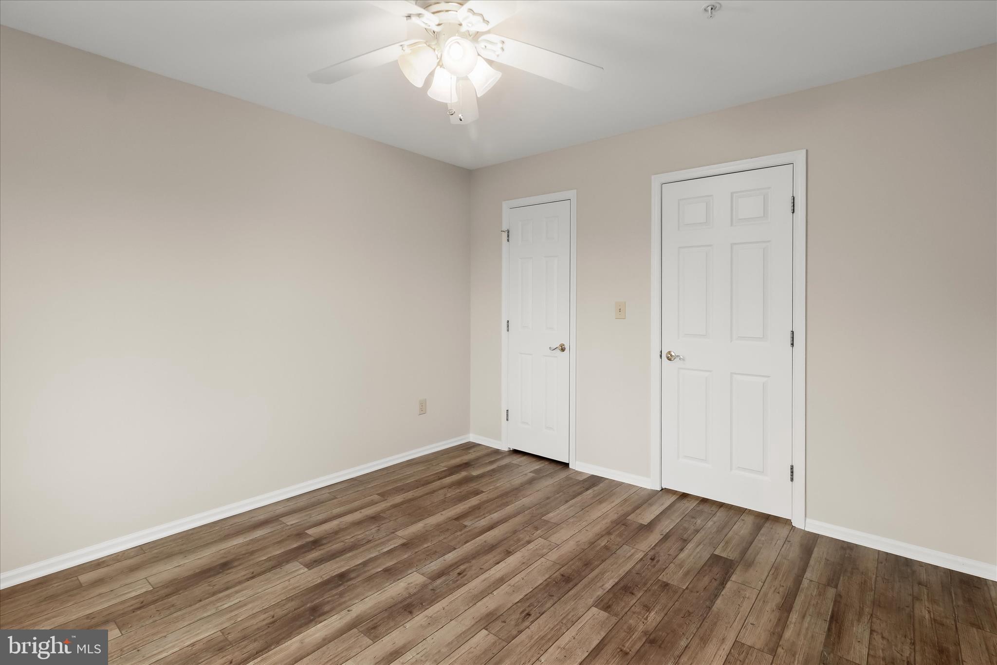 ENGLISH COUNTRY MANOR - Residential