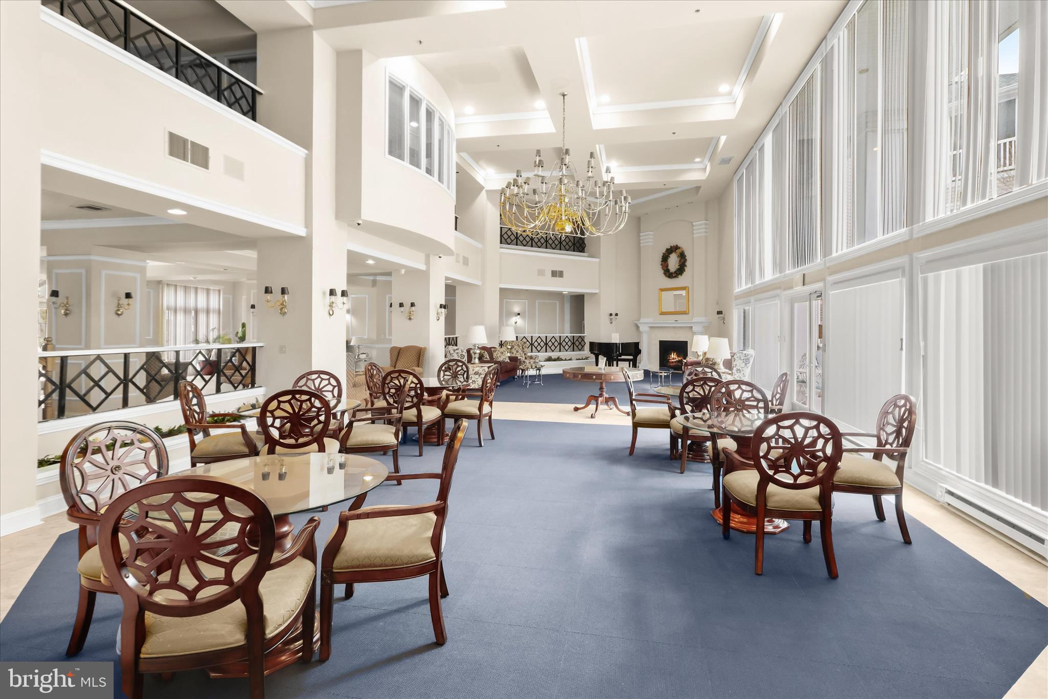 ENGLISH COUNTRY MANOR - Residential