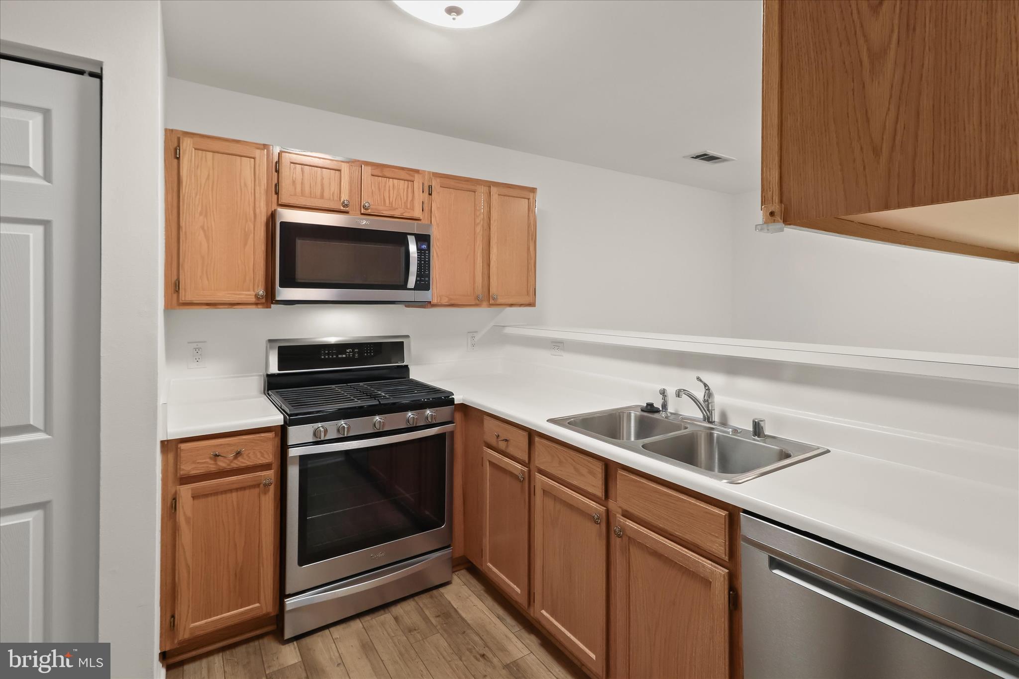 ENGLISH COUNTRY MANOR - Residential