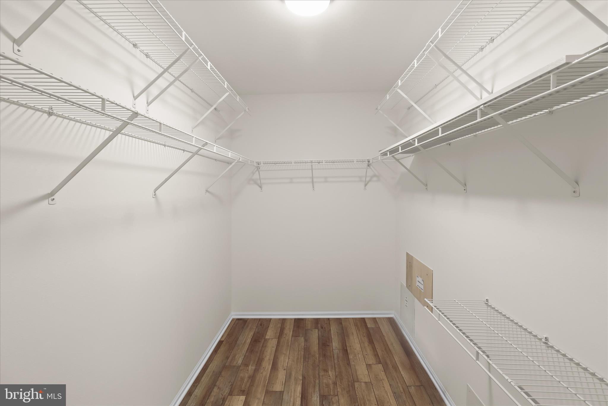 ENGLISH COUNTRY MANOR - Residential